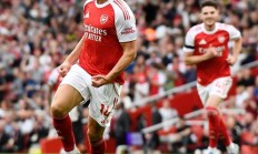 爱游戏娱乐下载 - 阿森纳斯奎拉奇 